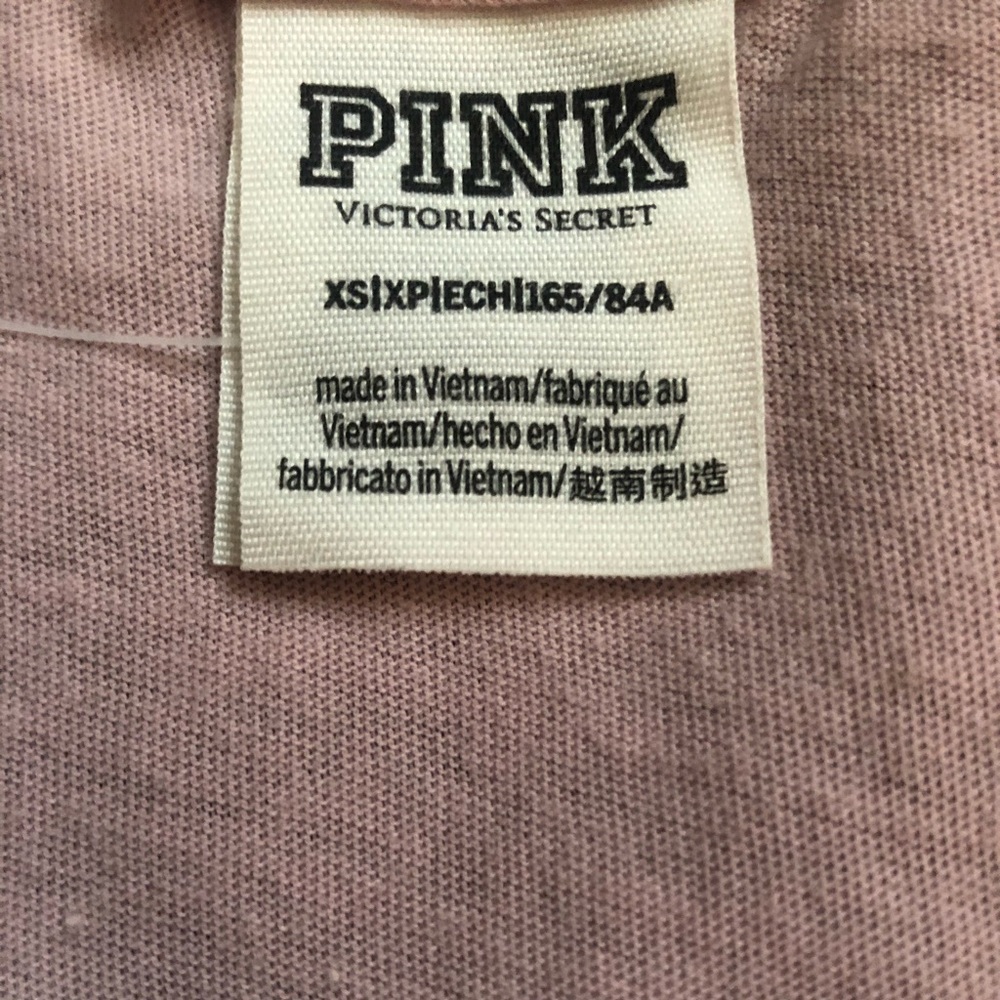 🌺Pink VS tank top🌺 - Picture 4 of 6